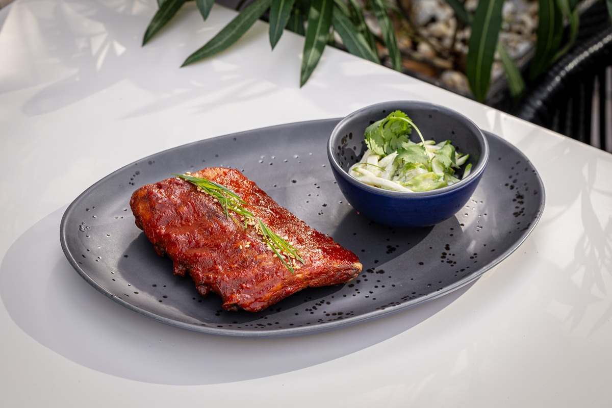 Акция на ребра в Lambic на Мясницкой