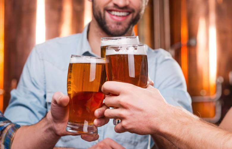 Можно ли пить пиво после тренировки в мужском зале и чем это грозит больному?